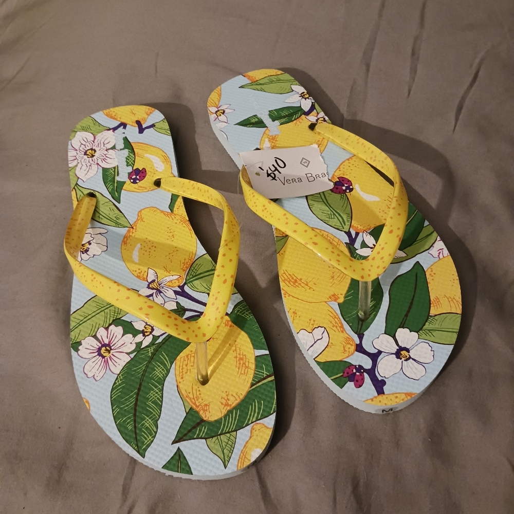 NWT! VERA BRADLEY FLIPFLOPS (Sz Med 7-8)